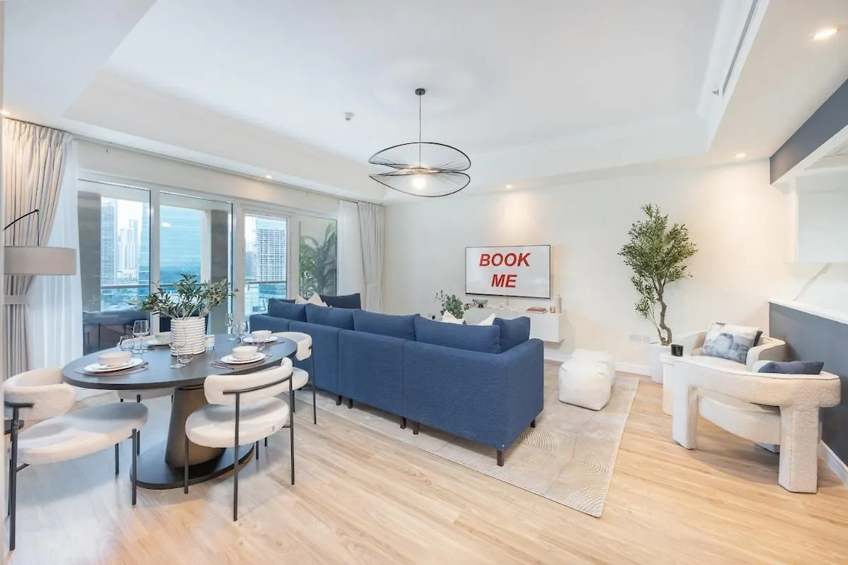 Luxurious 1-Bedroom Apartment At Churchill Tower With A Scenic City View! Dubai