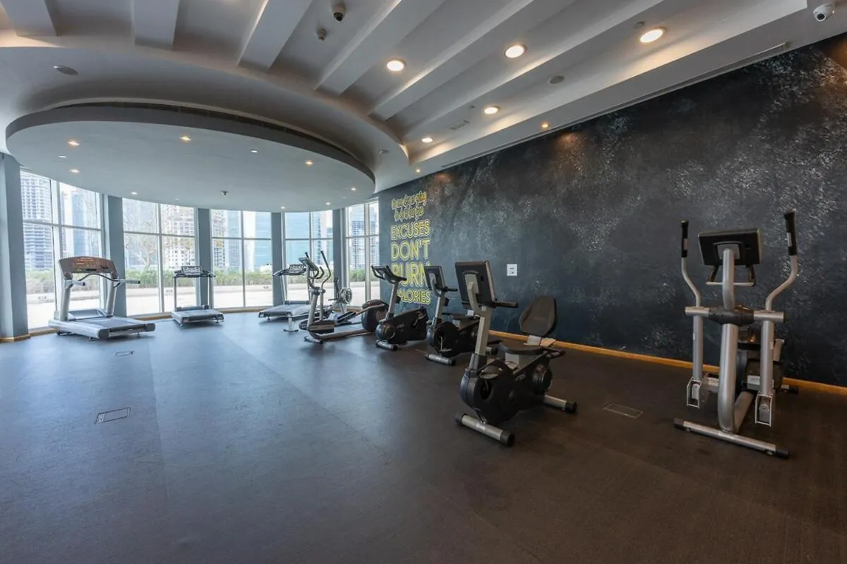 Luxurious 1-Bedroom Apartment At Churchill Tower With A Scenic City View! Dubaï