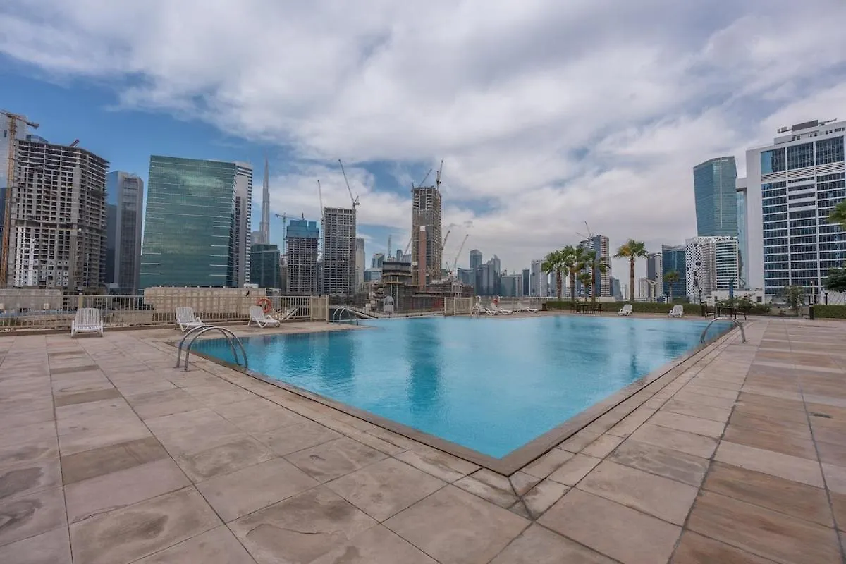 Luxurious 1-Bedroom Apartment At Churchill Tower With A Scenic City View! Dubái