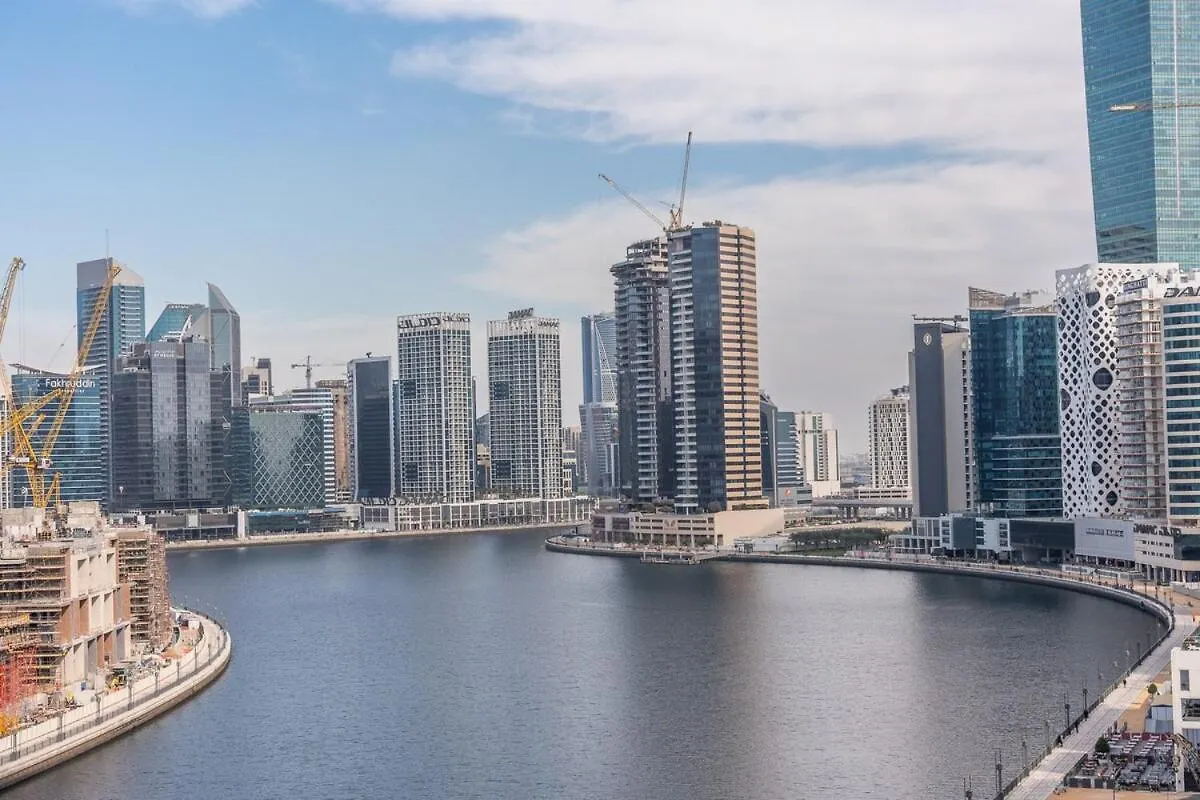 Luxurious 1-Bedroom Apartment At Churchill Tower With A Scenic City View! Dubai